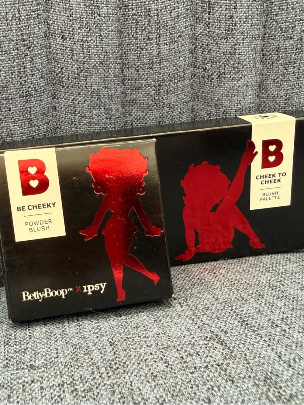 Betty Boop x Ipsy Be Cheeky Red Blush Palette